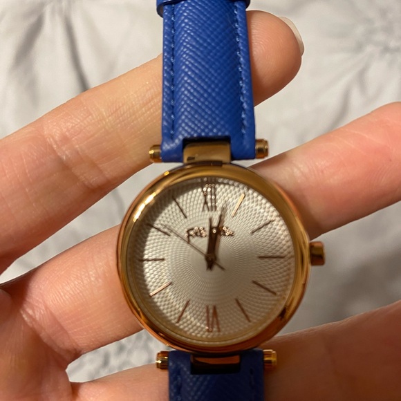 Watch - Picture 2 of 4